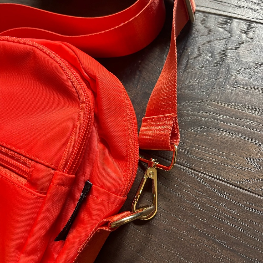 Punch Brand Over the Shoulder/ Crossbody/ Camera Bag Orange Like New! - Picture 4 of 5